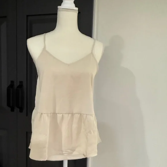 Olive + Oak Women's Cream Peplum Tank Size Small, NWT, Tie-Back, Blouse, Summer - Picture 8 of 9